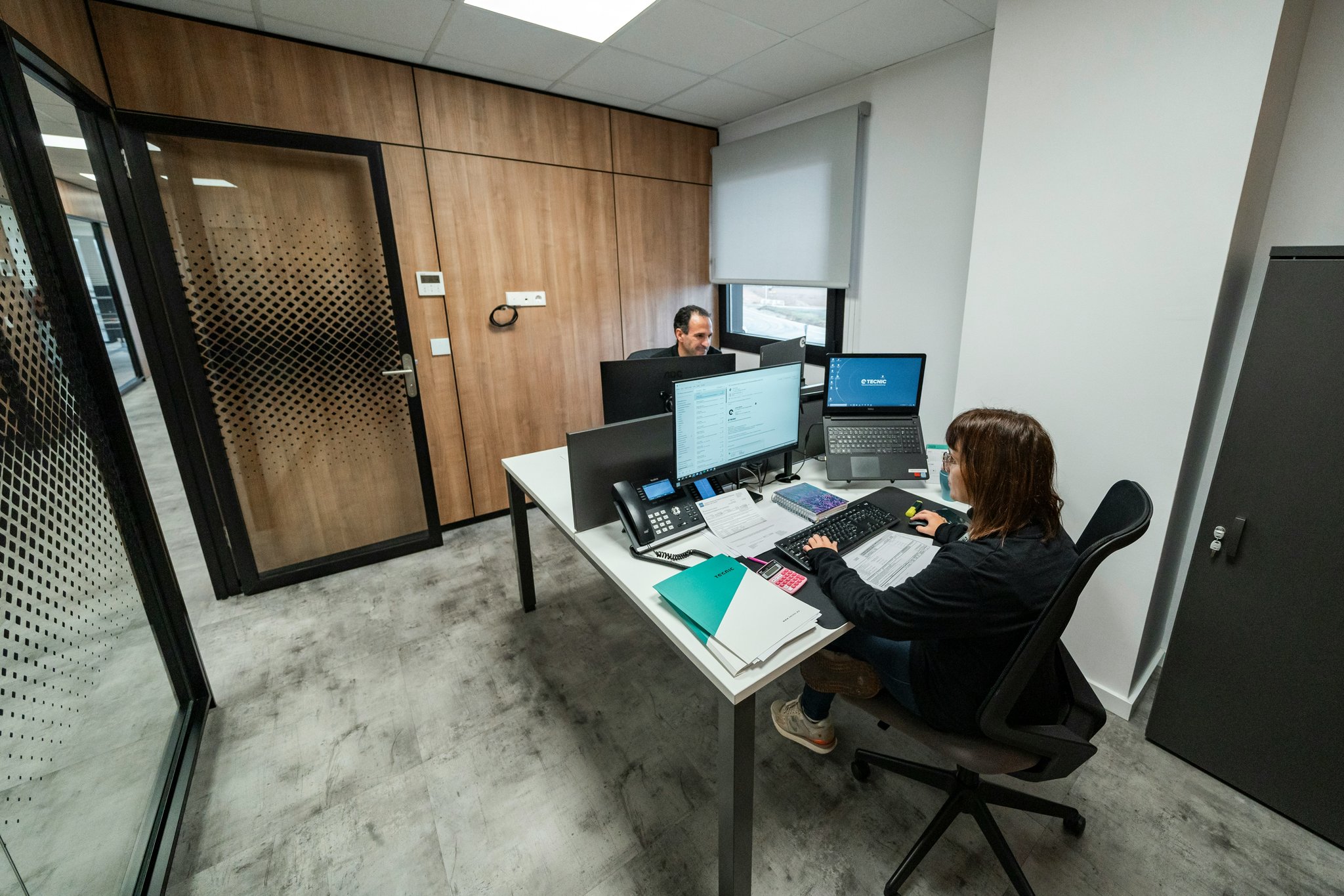 Illustration showing manager giving feedback via headset